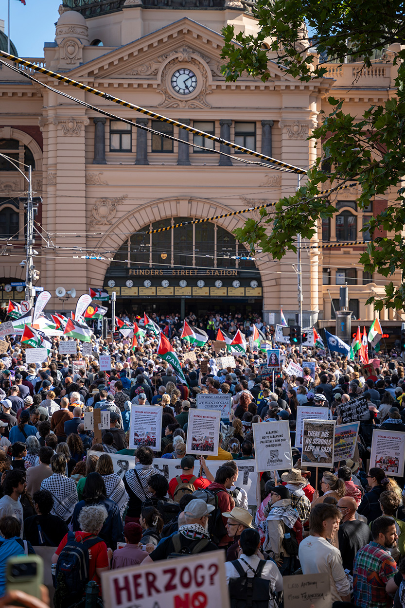 128-Israeli-President-Protest-2.jpg